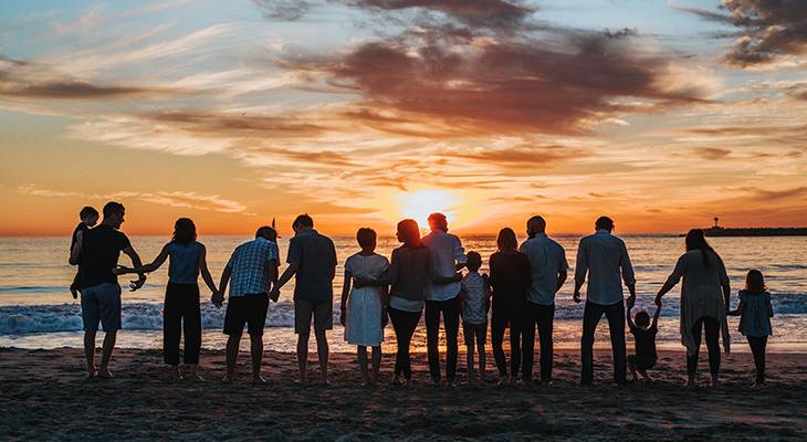 finding family, family members, distant relatives, staying in touch, extended family